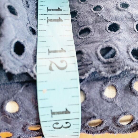 J. Crew Size 2 Scalloped Eyelet Shorts Navy Blue - Picture 8 of 8